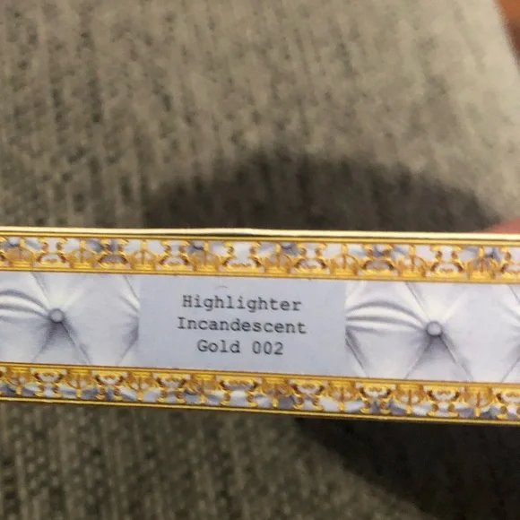 McGrath Labs Bridgerton Skin Fetish Sublime Skin Highlighter Incandescent Gold - Picture 4 of 5